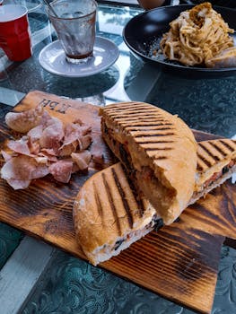 Hae Asuntolainaa Ilman Huolia: Opas Asunnon Hankintaan Ja Lainaneuvotteluihin