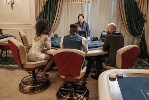 Pokeri Turenki: Kuinka Löytää Paikallinen Pokerikesa Ja Pelitapahtumat